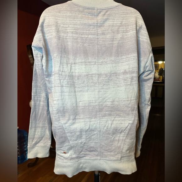 Gently used Lululemon Mula Bundle Wrap Righteous Stripe Silver Spoon sz 6 - Picture 7 of 9